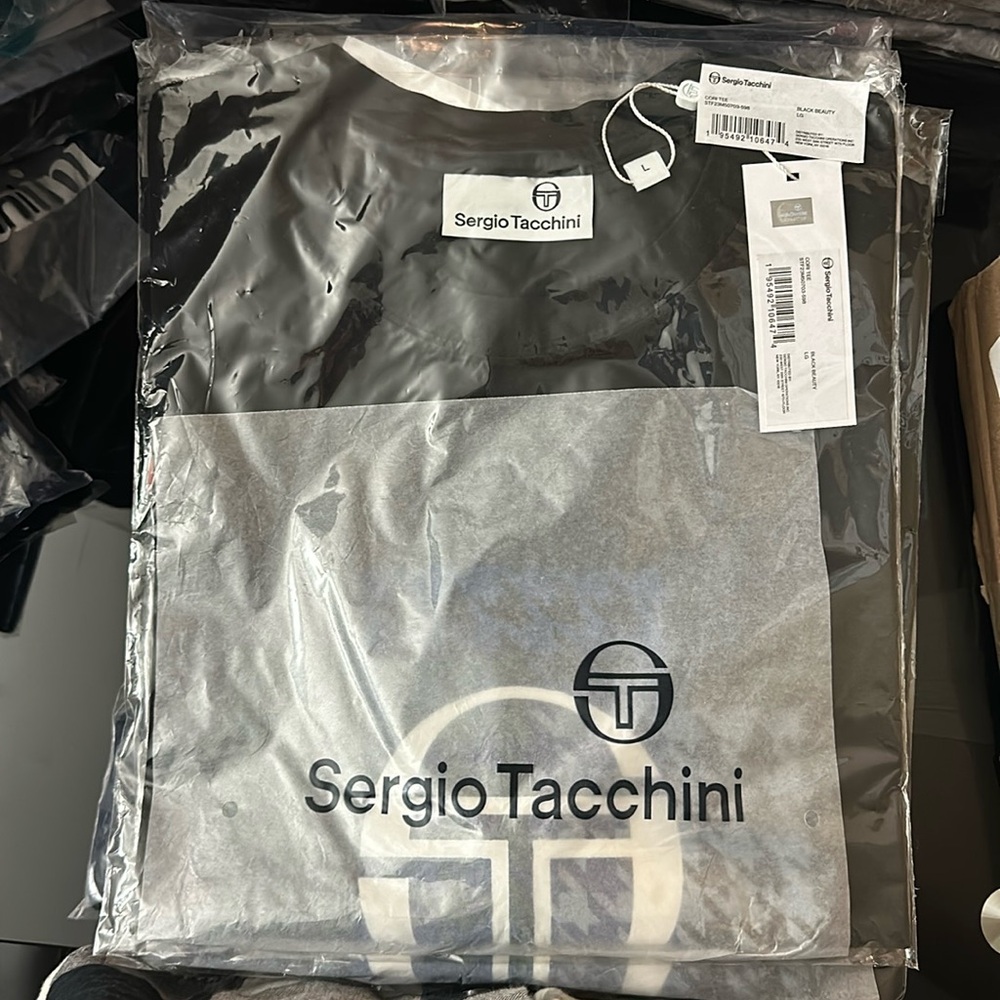 Black men or women Sergio Taccini original t shirt